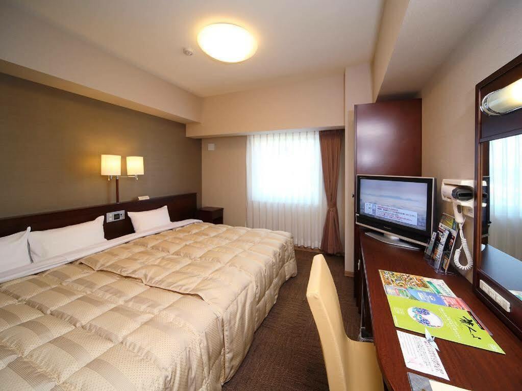 Hotel Route-Inn Utsunomiya Miyukicho -Kokudou4Gou- Buitenkant foto